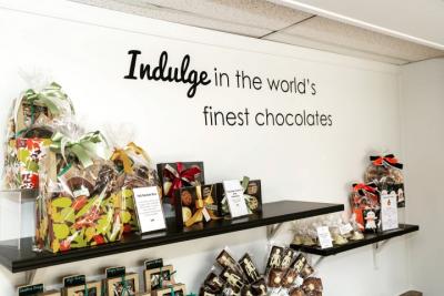 Power of Vinyl Lettering: Elevate Your Brand with Wall Words