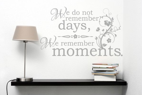 How Interior Designers Can Use Trendy Decals for Walls